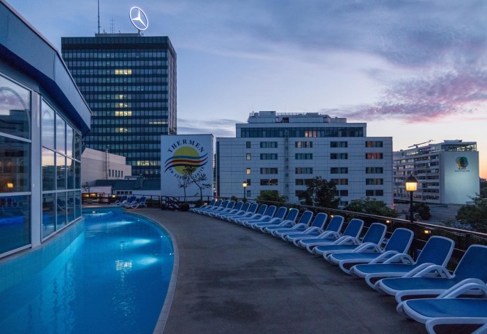 Berlin Therme Europa Center
