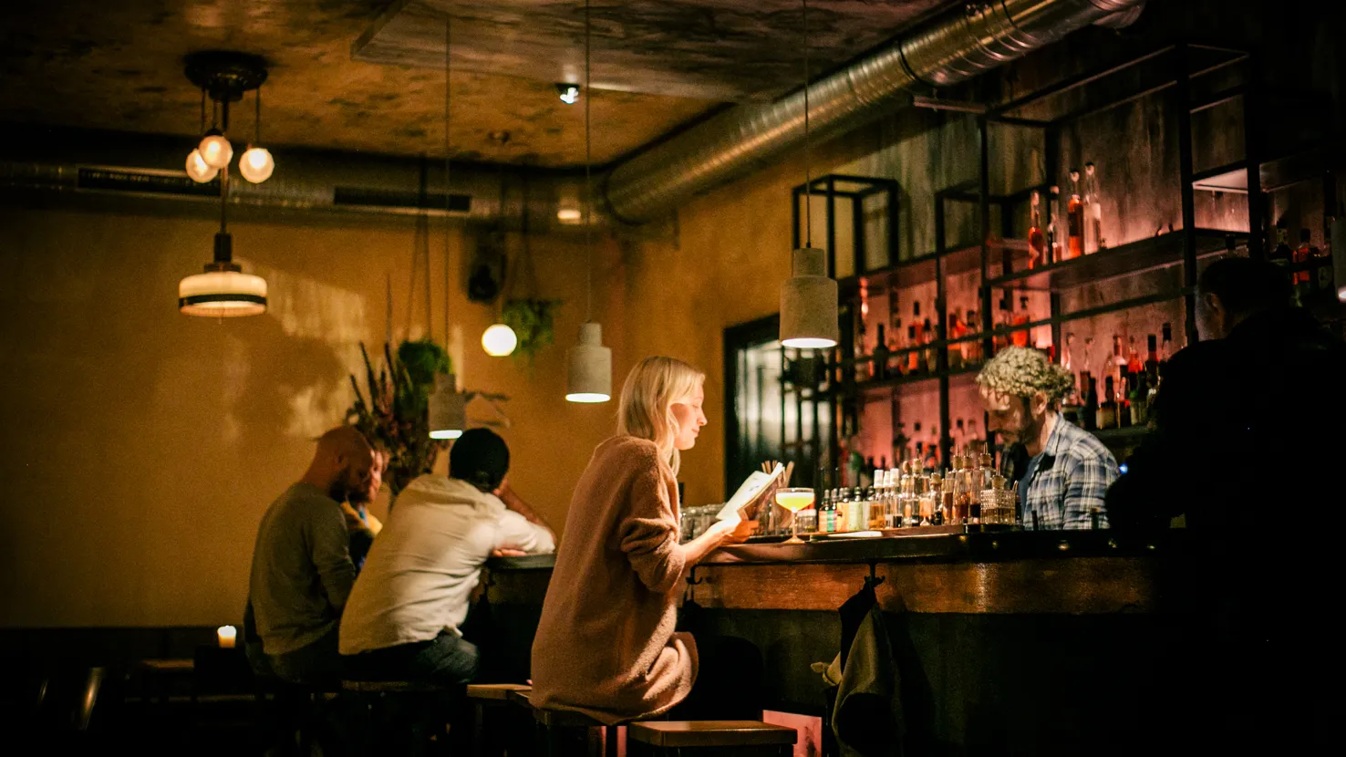 11 tolle Bars in Neukölln, die ihr kennen solltet | Mit Vergnügen Berlin, image size:1476x830