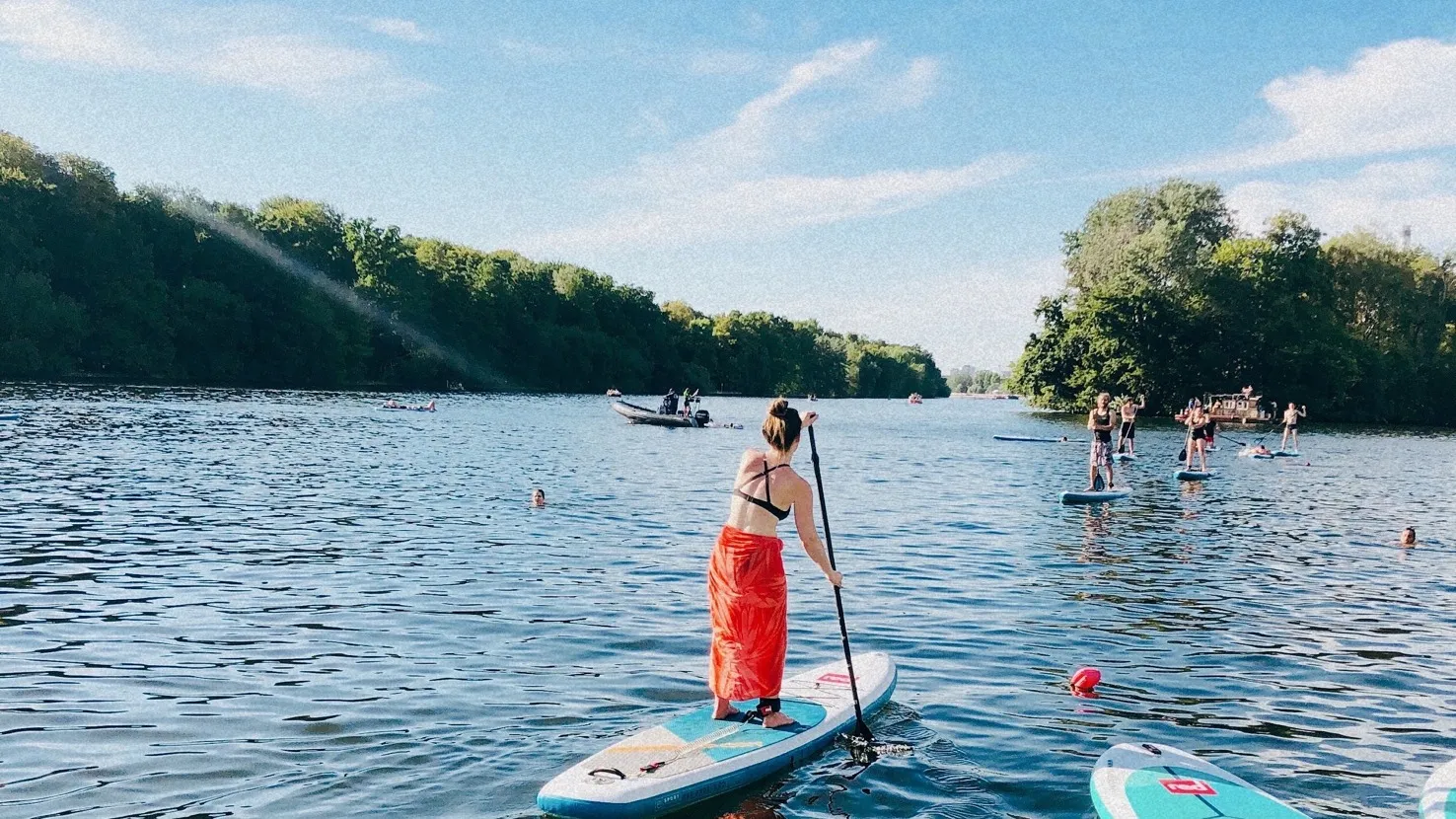Stand Up Paddling: Mit dem SUP vom Funkhaus aus über die Spree paddeln |  Mit Vergnügen Berlin