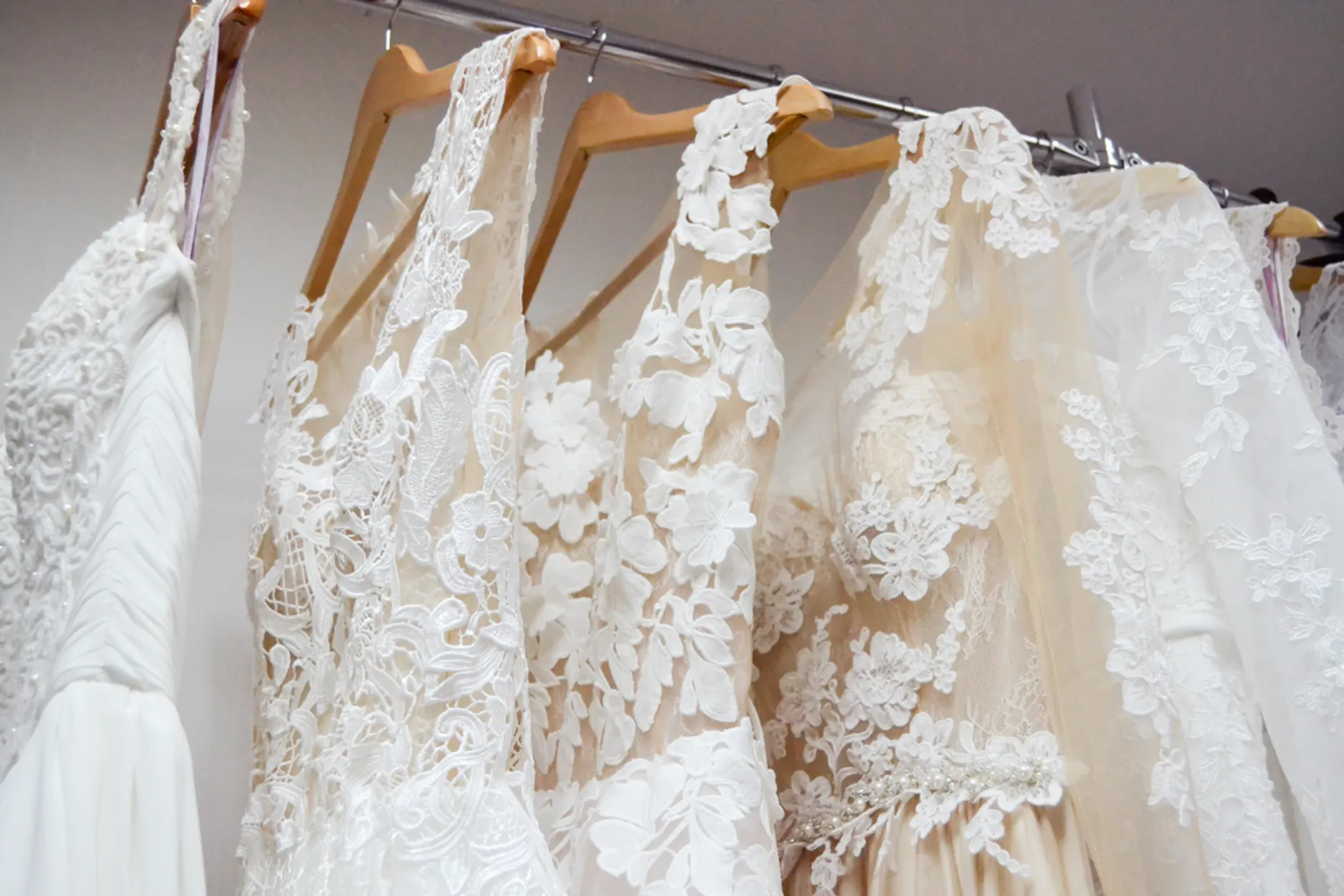 Amal clooney earring - Etsy Schweiz, image size:1880x1253