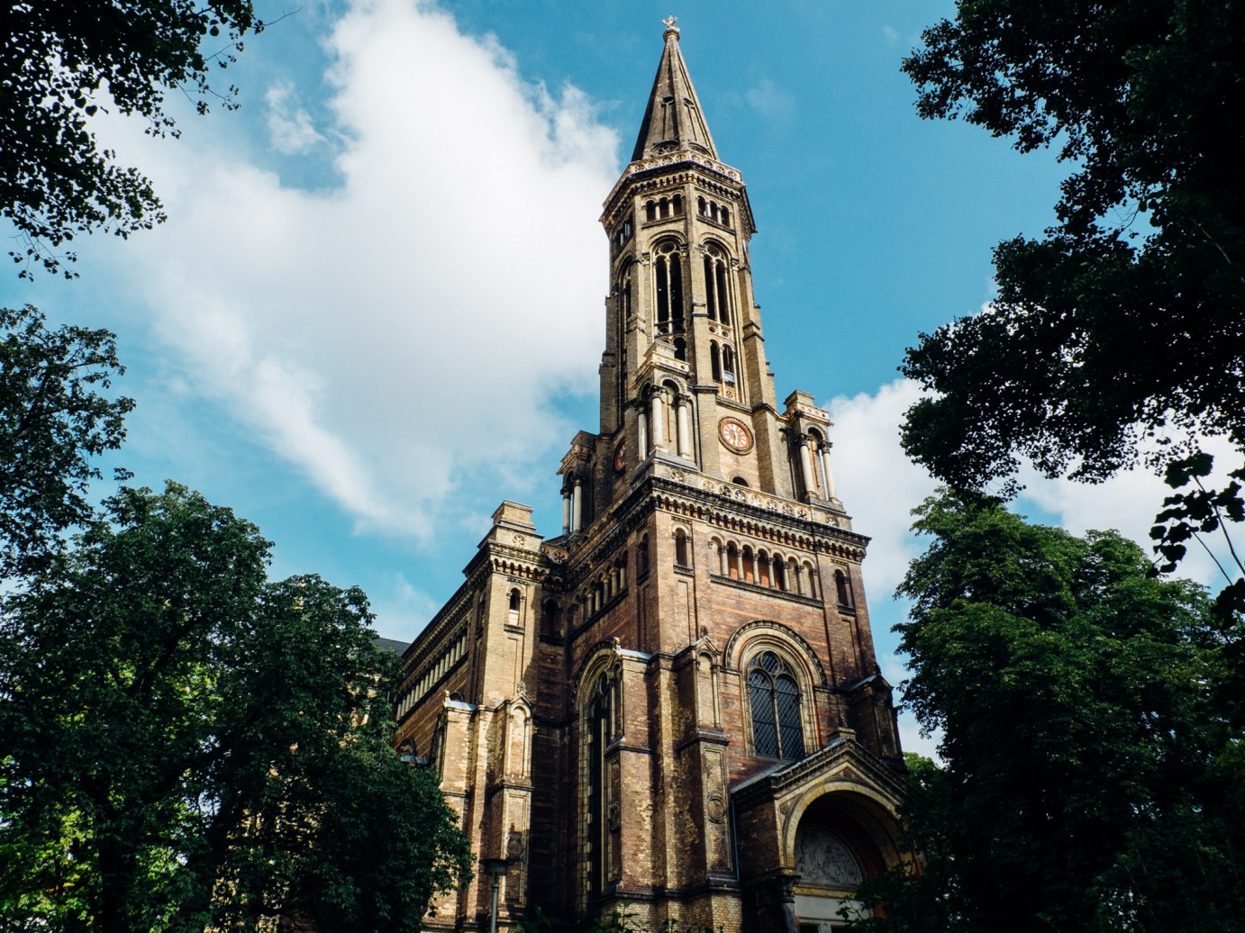 berlin-germany-zionskirche-01-1382x1036