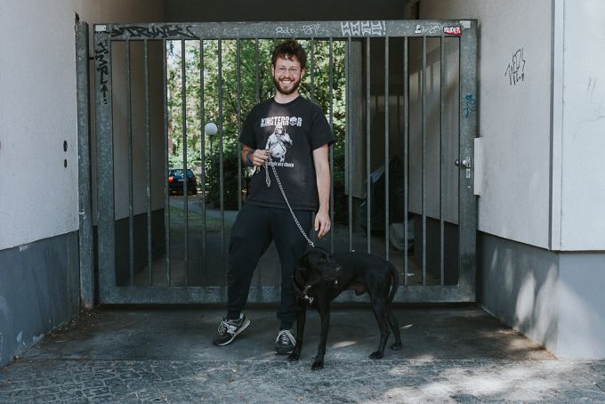 Schöne Berliner Männer und ihre noch schöneren Hunde Mit Vergnügen Berlin