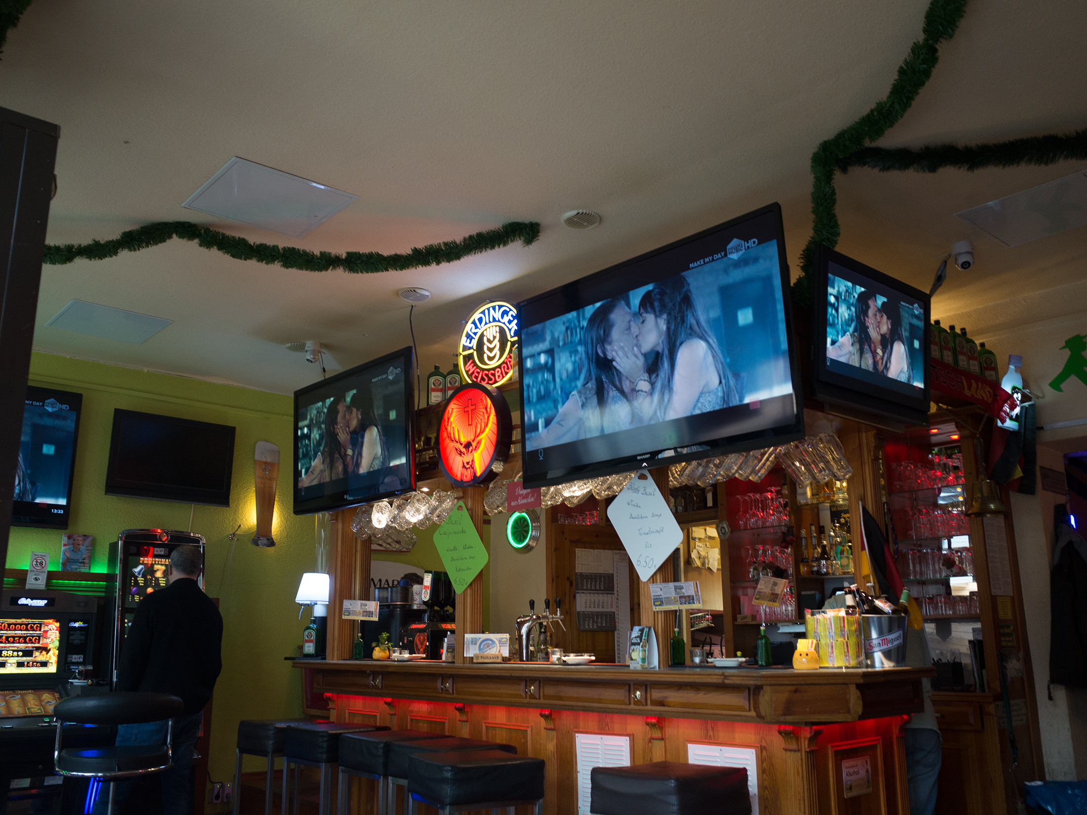 Die höchste FlatscreenDichte Berlins in der Sportsbar Tor 133