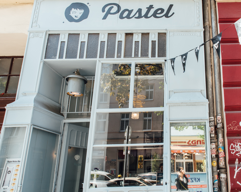 Pastel de Nata und andere portugiesische Süßigkeiten im Pastel Mit