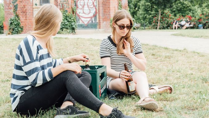 11 Schöne Orte An Denen Ihr Euer Feierabendbier Genießen Könnt Mit Vergnügen Berlin