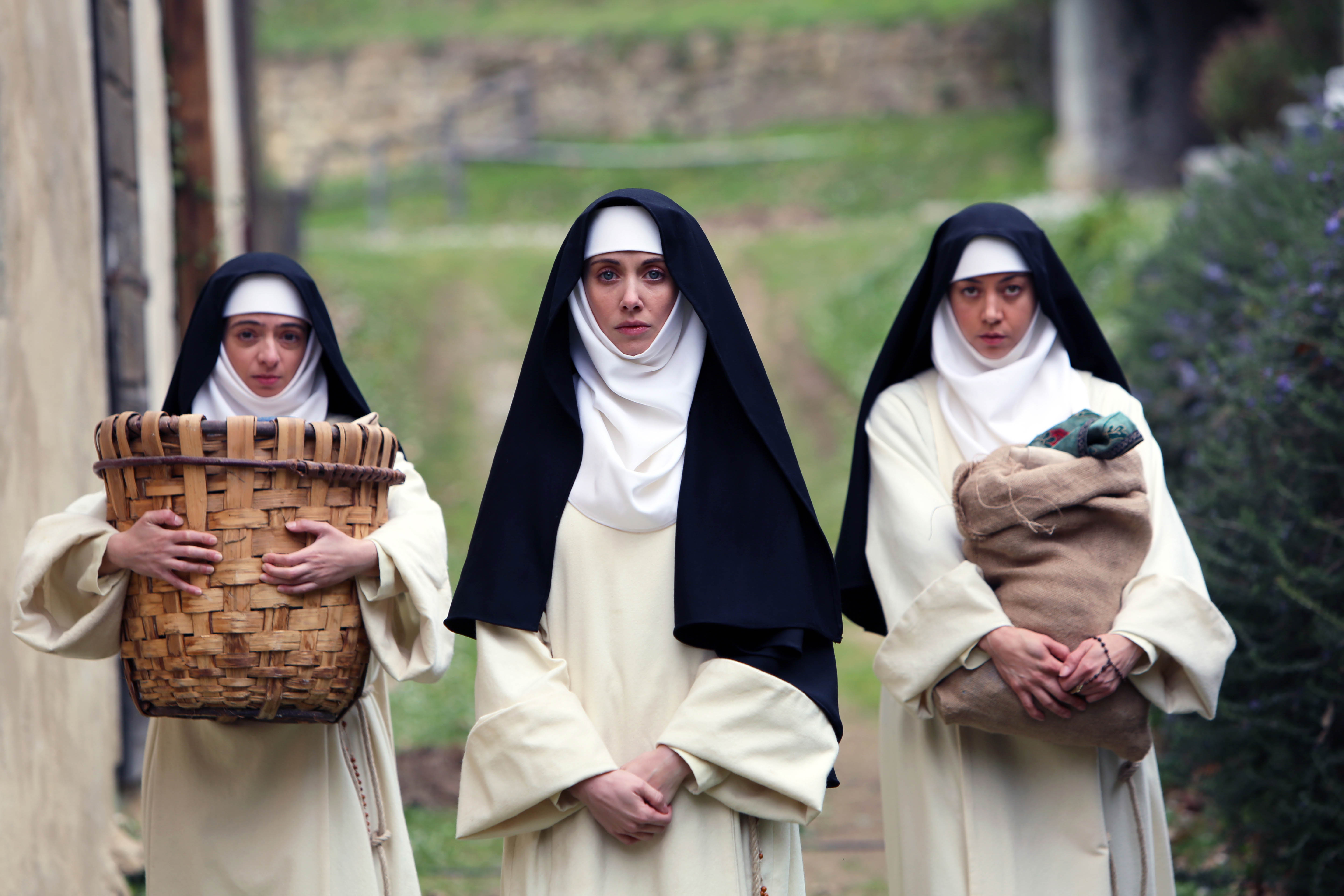 Монашки воспользовались глухонемым. The little hours фильм 2017. Малые часы фильм 2017 кадры. Film 21+ the little hours. Малые часы фильм 2017 смотреть.