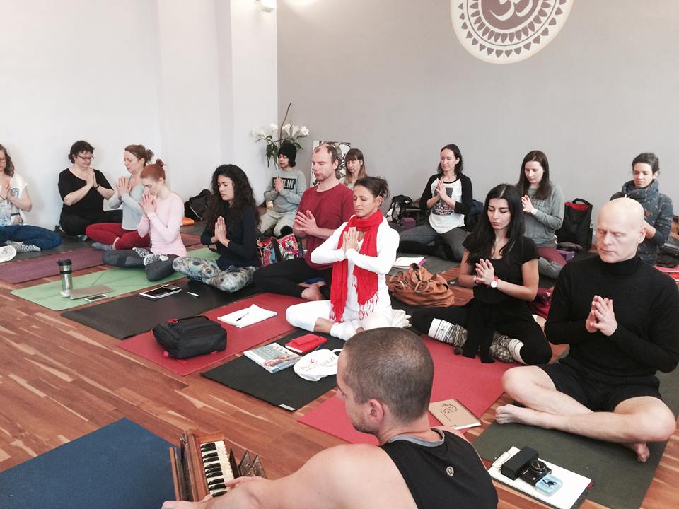 Geballte Ladung YogaLifestyle bei der YogaCircle Berlin Akademie Mit