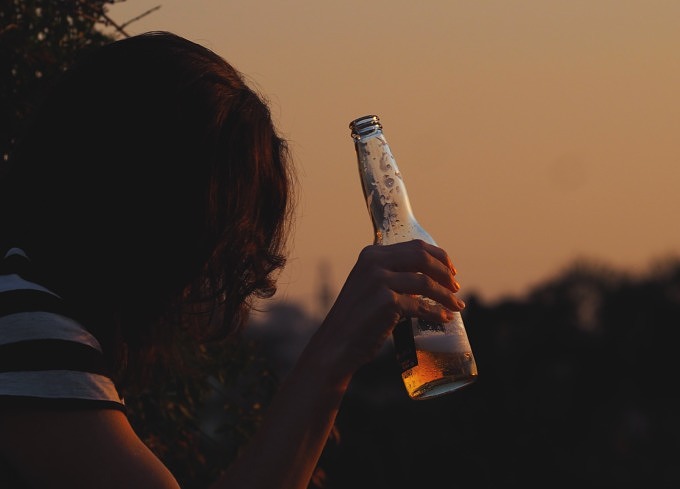 Ist es schlimm wenn man jeden Tag Alkohol trinkt?