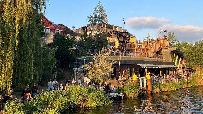 holzmarkt, spree, menschen
