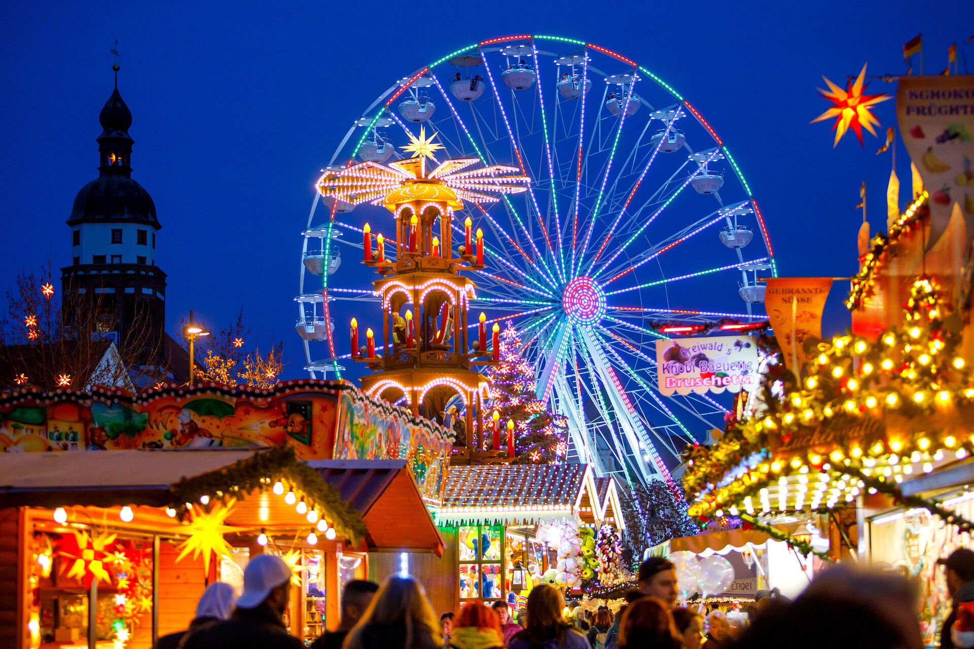 Auf Dem Cottbuser 1000 Sterne Weihnachtsmarkt In Stimmung Kommen Mit auf-dem-cottbuser-1000-sterne-weihnachtsmarkt-in-stimmung-kommen-mit